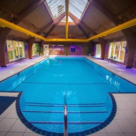Factors House - A Comfy Cottage In Countryside Park With Wifi And Access To Bar And Pool Перт Екстер'єр фото
