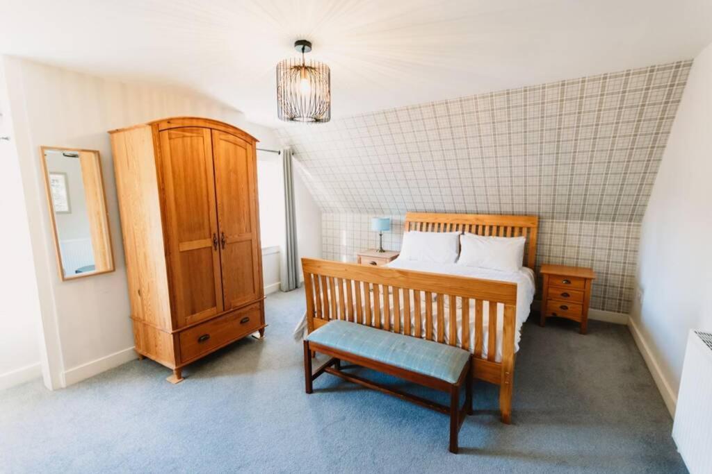Factors House - A Comfy Cottage In Countryside Park With Wifi And Access To Bar And Pool Перт Екстер'єр фото